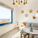 Live In Blue - Kea's Myriad Shades Villa *