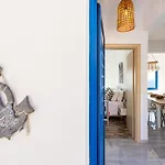 Live In Blue - Kea's Myriad Shades Villa