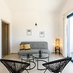 Live In Blue - Kea's Myriad Shades Villa *