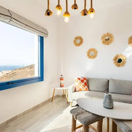 Live In Blue - Kea's Myriad Shades Villa *