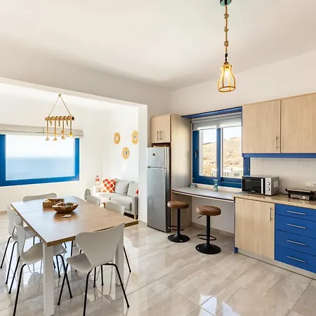 Villa Live In Blue - Kea's Myriad Shades *