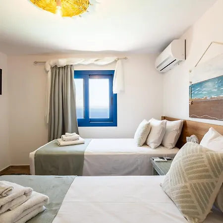 Live In Blue - Kea's Myriad Shades Villa Korissia (Kea)