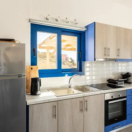 Live In Blue - Kea's Myriad Shades Villa