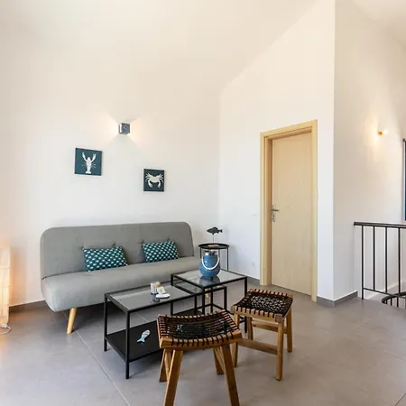 Live In Blue - Kea's Myriad Shades * Korissia (Kea)