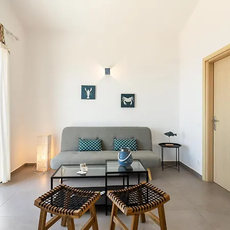 Live In Blue - Kea's Myriad Shades Korissia (Kea)