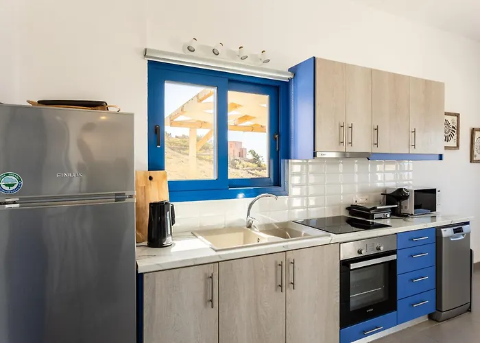 Live In Blue - Kea's Myriad Shades Villa